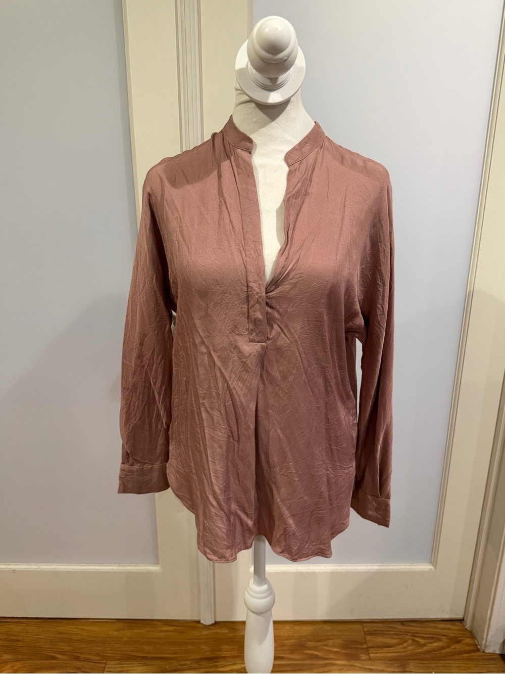 Vince Lightweight Split-Neck Tunic in Mauve